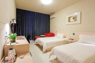 בית מלון כפרי Jinjiang Inn Anyang Wenfeng Main Road