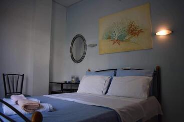 ホテル Iliotropio Studios