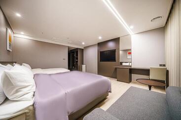 Отель Act Tourist