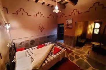 בית מלון כפרי Auberge Kasbah Ennakhile