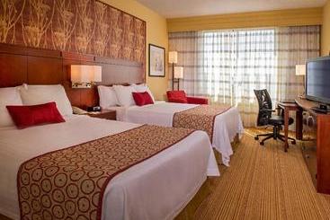 Hotel Homewood Ronkonkoma