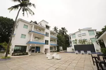 Hotel Zone Connect By The Park Goa Calangute