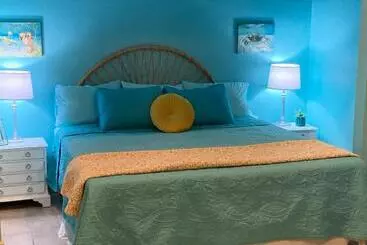 3gulls Inn Ozona Boutique Hotel Steps From Restaurants & Brewery Swimspa Pool Pet Friendly