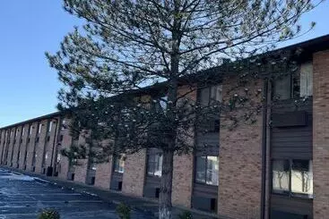 ホテル New Martinsville Inn