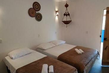 Bed and Breakfast Al Mare Pousada