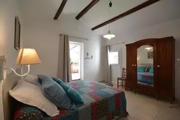 Aamiaismajoitus (B&B) Le Cabanon De L Olivette