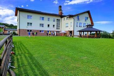 Pension Agrohotel Tri Brezy