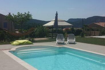 بنسيون Le Petit Ventoux