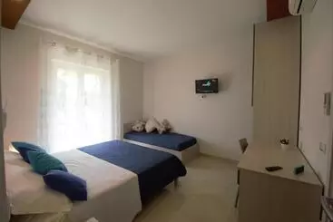 Pension  Askia Rooms & Breakfast