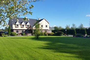 Bed & Breakfast Cloghan Lodge