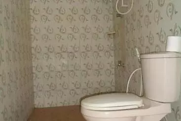 Pensione Saranga Holiday Inn