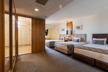 Oft Alfre Hotels   Goiânia