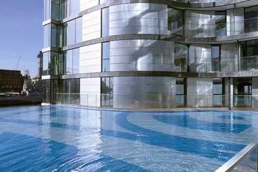 آپارتمان Cheval Three Quays At The Tower Of London