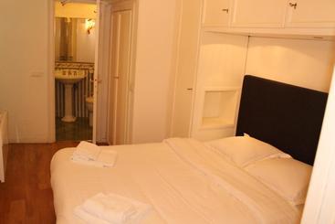 هتل Mithouard Apartment