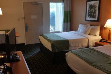 هتل Days Inn By Wyndham Chattanooga/hamilton Place
