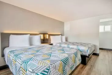 ホテル Studio 6 Eureka Ca Old Town