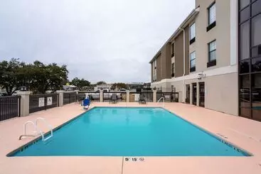 Отель Holiday Inn Express & Suites   Morehead City, An Ihg
