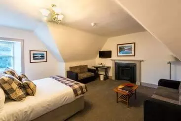 בית מלון כפרי Inch