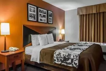 Отель Sleep Inn & Suites