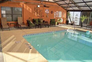 Holiday Inn Express Hotel & Suites Sanford, An Ihg