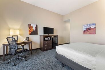 酒店 Best Western Plus Longhorn Inn & Suites