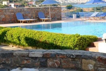 Апартаменты Poppy Villas