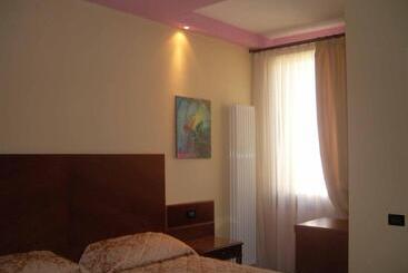 Bed and Breakfast Diamantino Town House