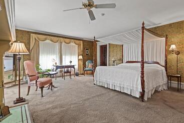 Bed and Breakfast South Shire