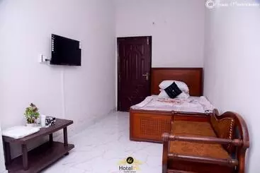ホテル Inn Hyderabad
