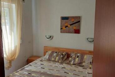 پانسیون Villa Lyudmila