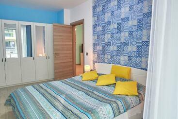 Apartamente Sunrise Tomis Villa