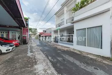 ホテル Ana Guest House Syariah Mitra Reddoorz