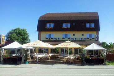 Hotel Pensiunea Casa Pescarului Sulina