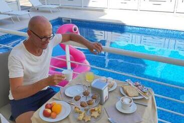 Nuovo Hotel Settibi 20m Dalla Spiaggia