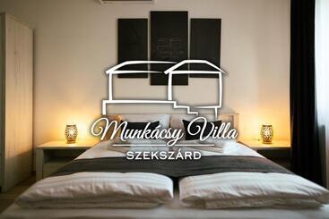 פנסיון Munkácsy Villa   Szekszárd