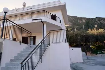 Aamiaismajoitus (B&B) Granatelli Holiday Home