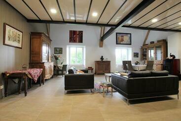 بنسيون Le Suc Du Pommier