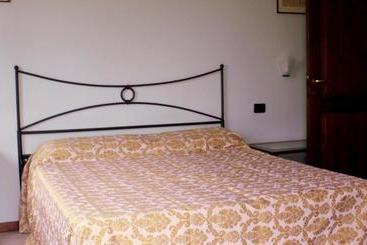 בית מלון כפרי Le Fontane