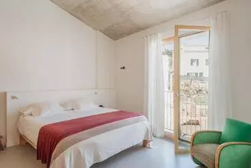 فندق Ses Sucreres Small & Slow