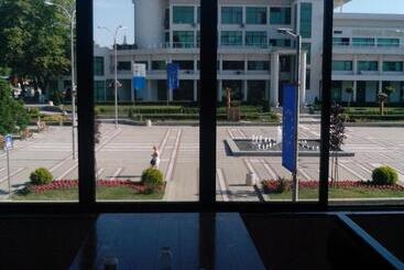 La Piazza Primorsko Rooms & Apartments