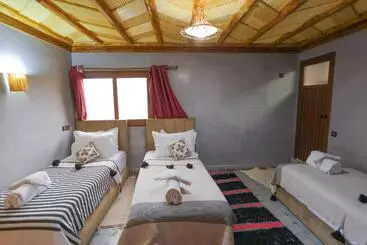 ペンション Auberge Atlas Tamatertt