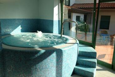 Residenza Dei Fiori   By Mamberto S.r.l