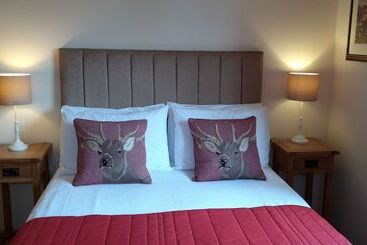 茅舍 Trelawne Garden Annexe