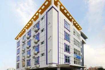 酒店 Fab Lg Grand Inn