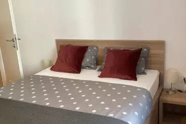 پانسیون Twix Rooms