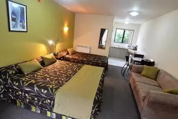 فندق Rainforest Retreat