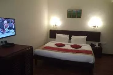 Hotel Yuvarani Residency
