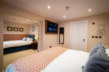 ペンション The White House