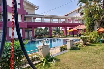 בית מלון כפרי Aveda Imperial Grande