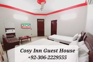 هتل Cosy Inn Guest House